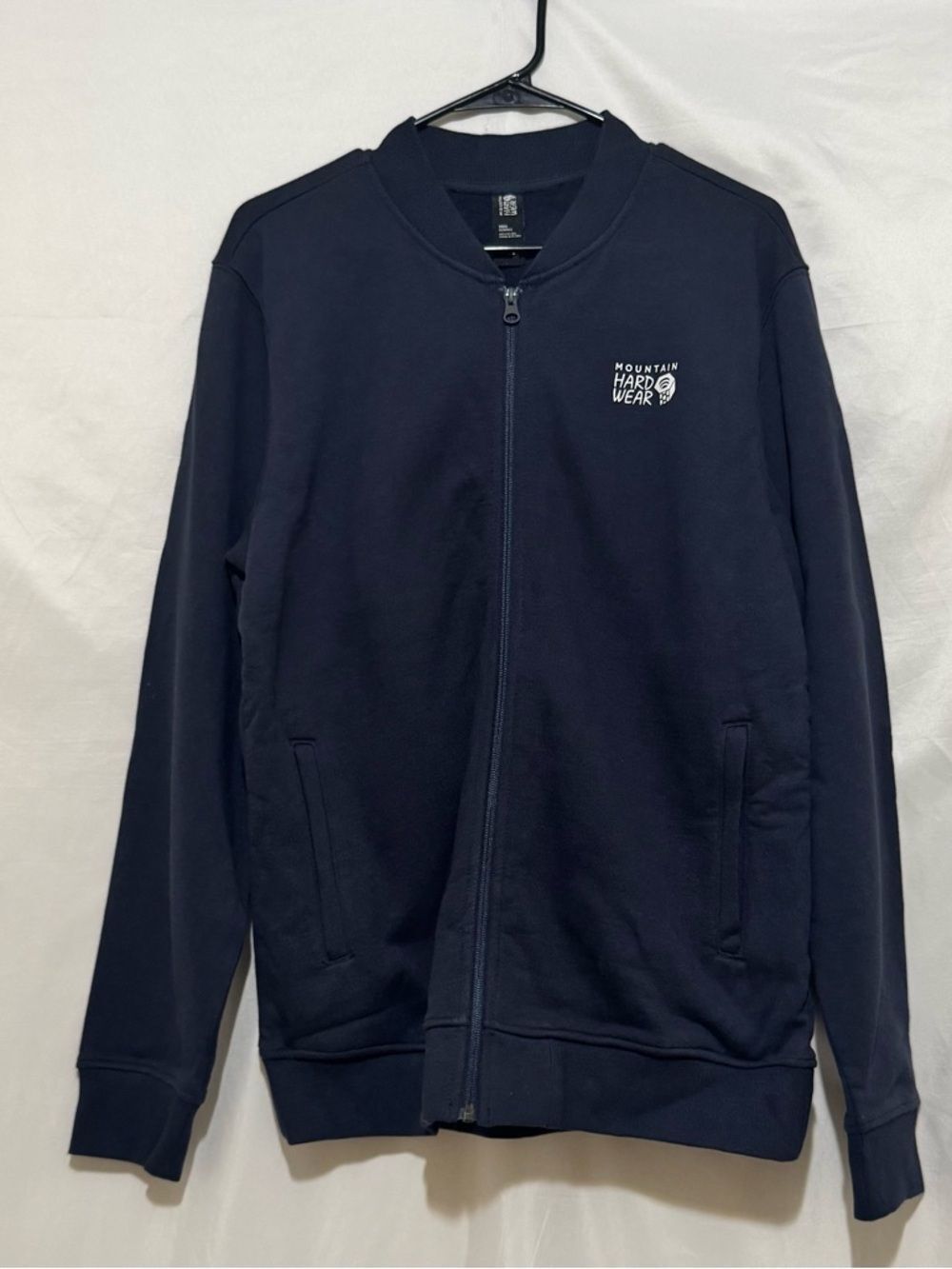 Mountain Hardwear
Men's MHW
Logo Track Jacket Size M